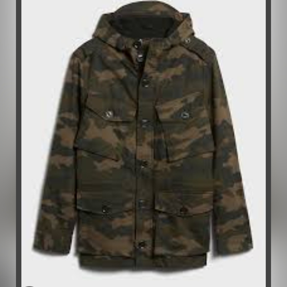 Banana Republic Men's Camouflage Field Jacket